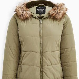 TORRID PUFFER JACKET NWT 6X 30W HOOD - LIGHT OLIVE